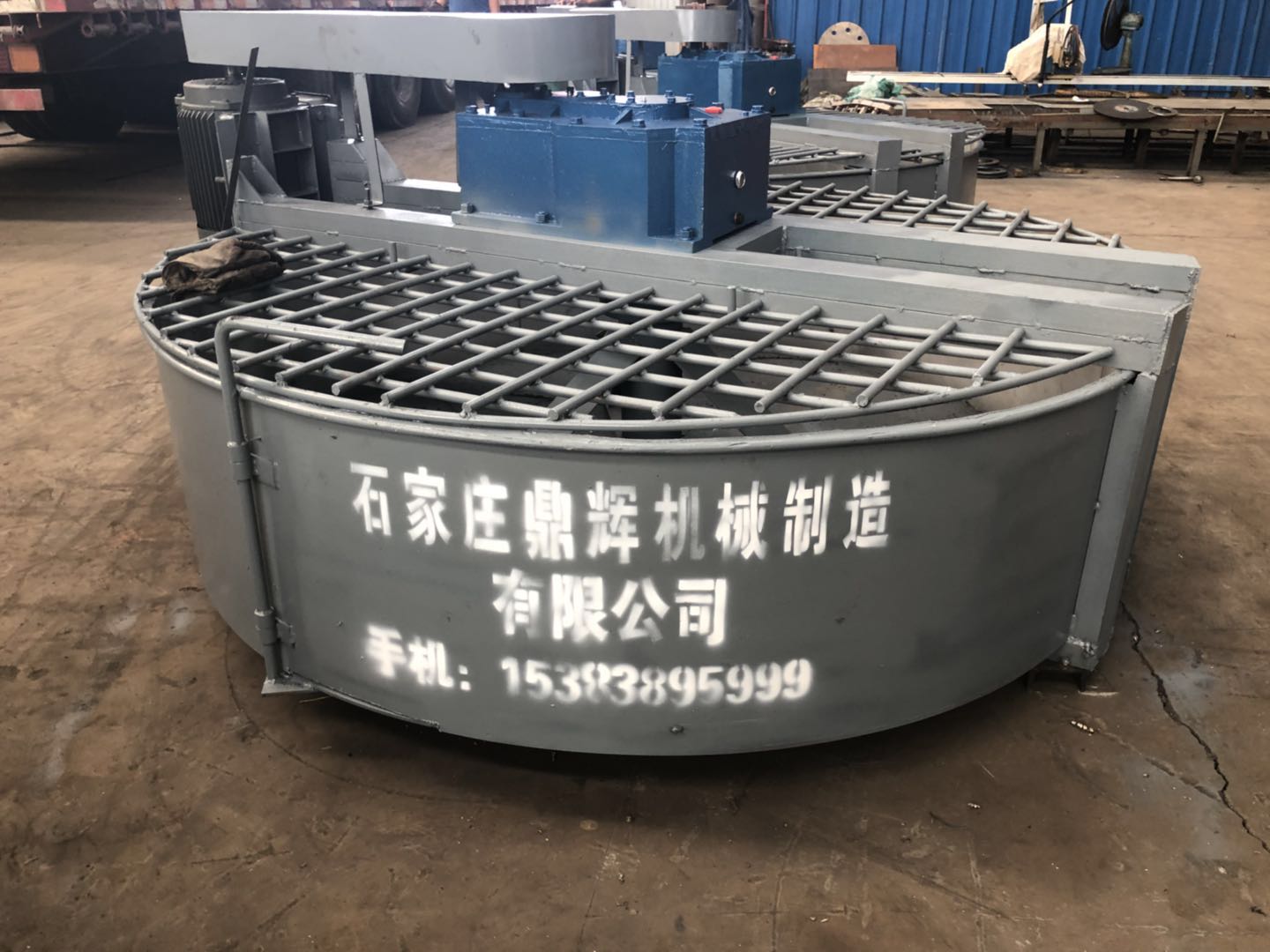 立式圓盤攪拌機(jī)的特點(diǎn)及優(yōu)勢